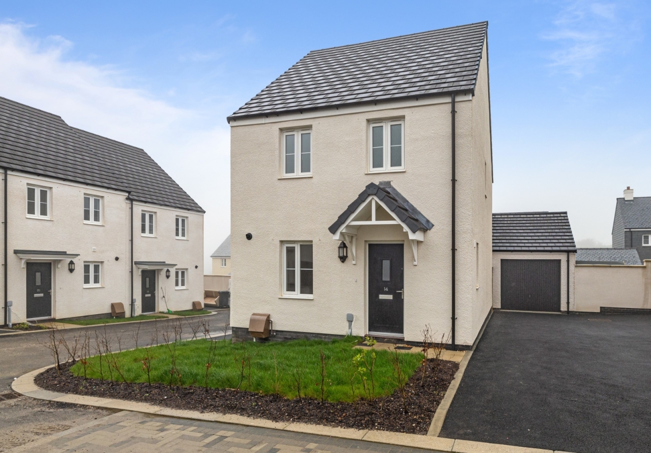 3 Bedroom Detached House LiveWest